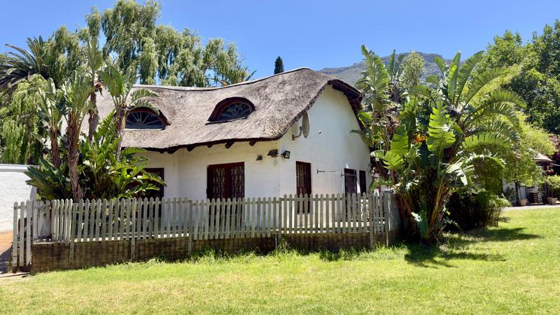 9 Bedroom Property for Sale in Hout Bay Western Cape